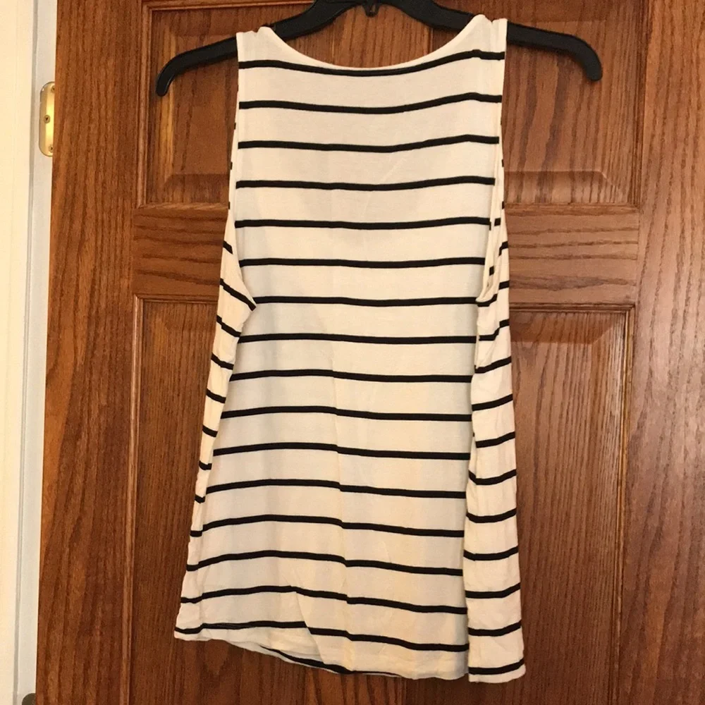 A New Day Tank, XL - Picture 7 of 7